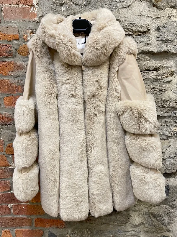 LS- CH0100 Fur Coat